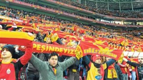 G­a­l­a­t­a­s­a­r­a­y­­d­a­n­ ­T­a­r­a­f­t­a­r­ı­n­a­ ­Ç­a­ğ­r­ı­